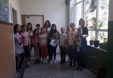 Промоција на стихови – поезија од младата поетеса и писателка Викторија Петровска пред најмладите љубители Промоција на стихови – поезија од младата поетеса и писателка Викторија Петровска пред најмладите љубители